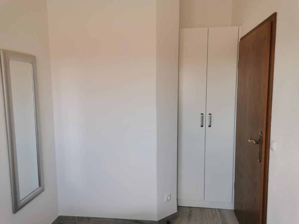 Apartments Marina Trogir Bagian luar foto